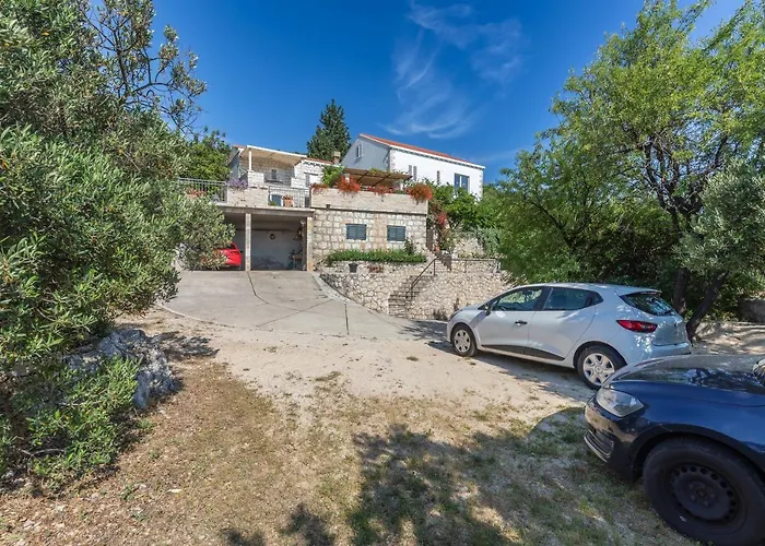 Villa And Apartments Milos