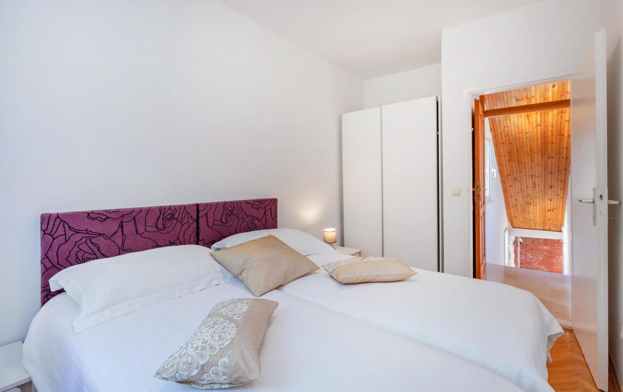 Apartma And Milos Zaton (Dubrovnik-Neretva)