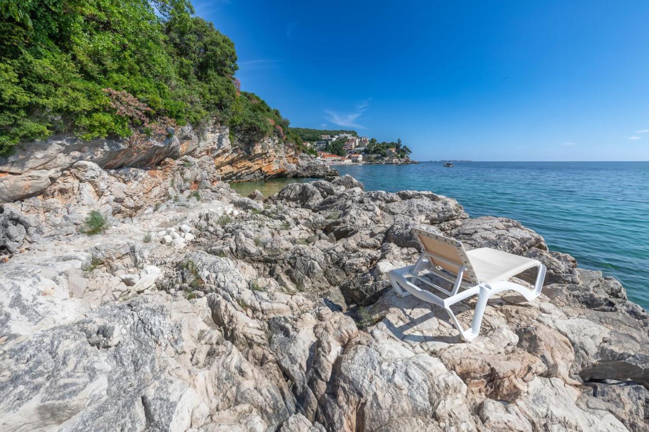 And Milos * Zaton (Dubrovnik-Neretva)