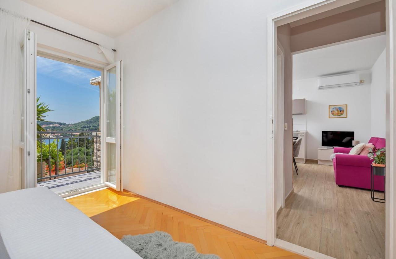 And Milos Apartment