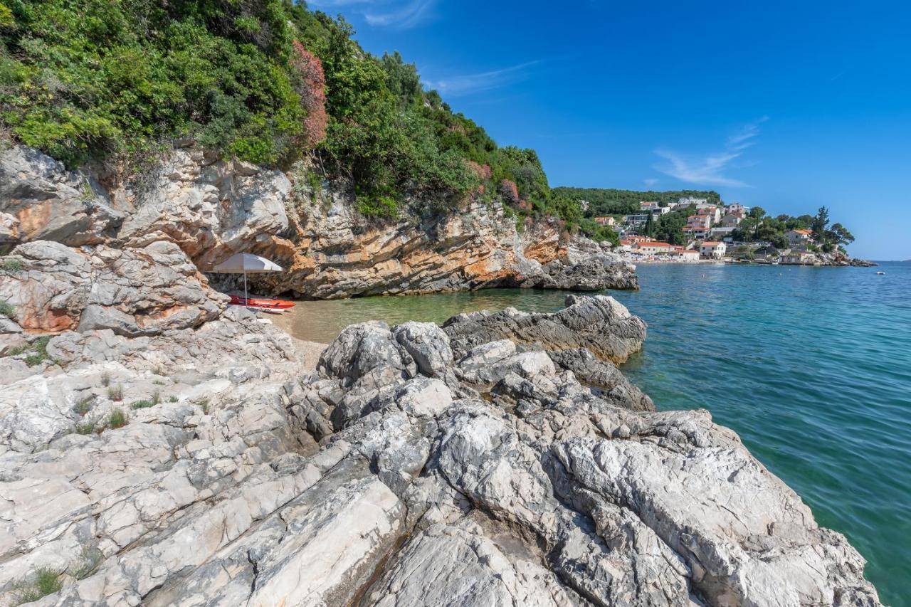 And Milos * Zaton (Dubrovnik-Neretva)